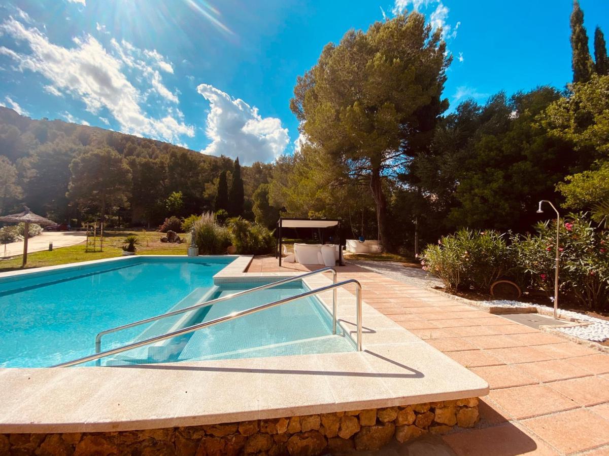 Private Villas Puerto Pollensa For Family Groups, Private Mountain Ideal For Runners, Trailers, Hikers, It Is Approximately 3 Minute Walk From The Beach Екстер'єр фото