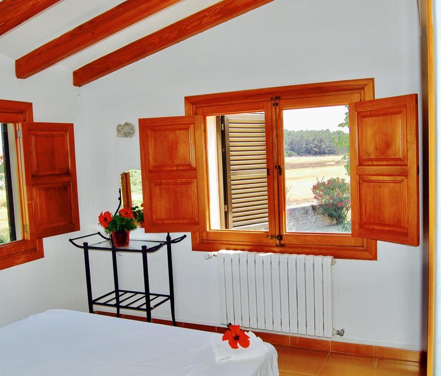 Private Villas Puerto Pollensa For Family Groups, Private Mountain Ideal For Runners, Trailers, Hikers, It Is Approximately 3 Minute Walk From The Beach Екстер'єр фото
